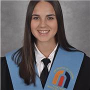 Profesora de inglés graduada en Educación Primaria Bilingüe.